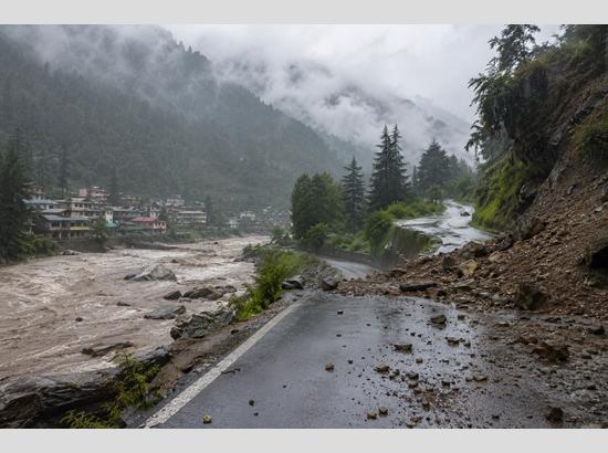 Himachal: Kullu closes all schools, colleges over heavy rain, landslide risk