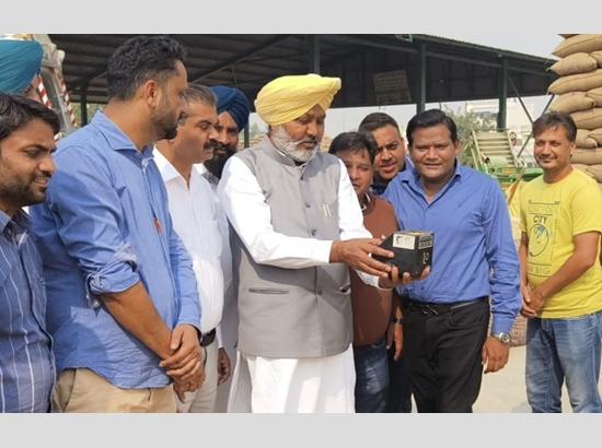 Finance Minister Harpal Singh Cheema makes surprise inspection of ongoing paddy procurement in Dirba