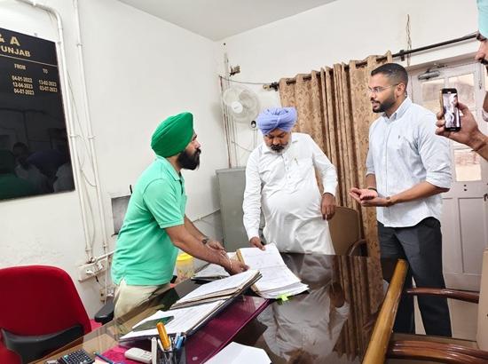 Minister Harpal Cheema conducts surprise inspection at Excise and Taxation Dept headquarters in Patiala