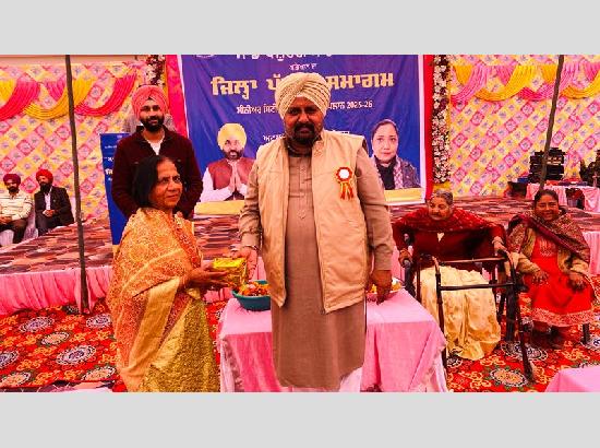 MLA Bhullar presides over Dist-level function under ‘Sade Bajurg- Sada Maan’ campaign, elders honoured 