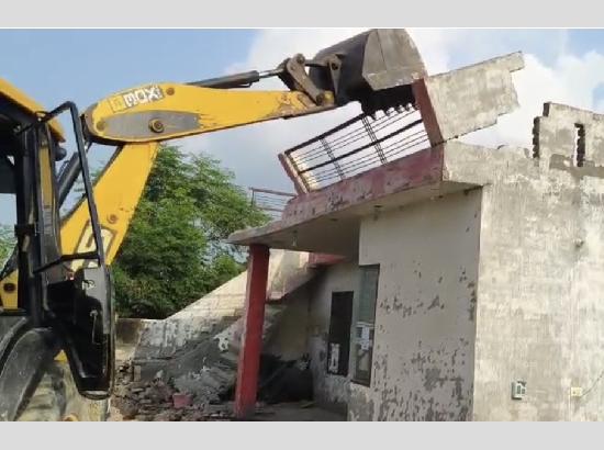 Drug smuggler’s illegal property demolished in Ferozepur