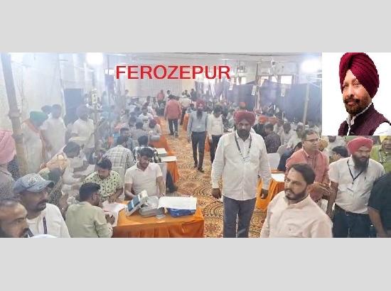 Ferozepur: Jagdeep Singh Kaka Brar 99021 votes, leading by 429 votes (11.50 AM)