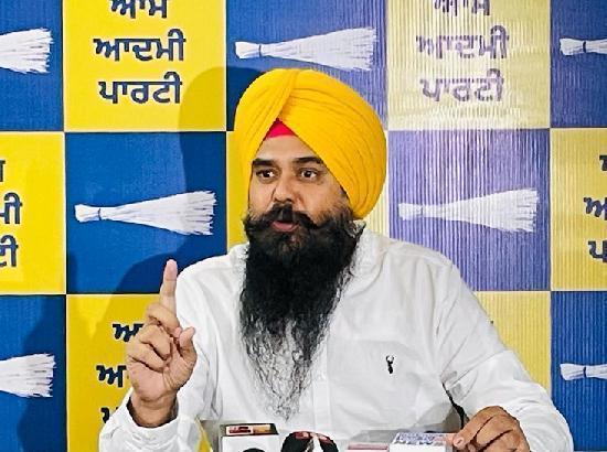 MP Malvinder Kang calls review meeting with drugs inspectors over illegal sale of habit-forming medicines