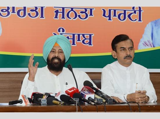 Kewal Dhillon expresses disappointment over Rahul Gandhi's remarks, demands apology