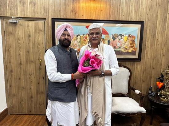 Kewal Singh Dhillon calls on Gajendra Singh Shekhawat