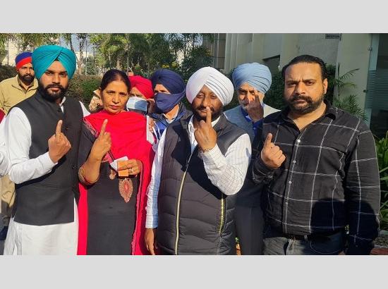 AAP candidate Kulwant Singh votes in Mohali along with family (View Pics) 