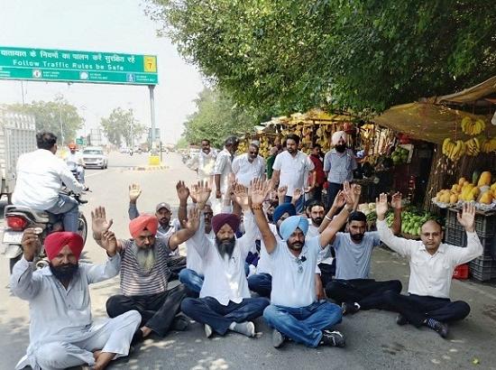 Protest against Illegal Rehris and Slums in Bathinda City