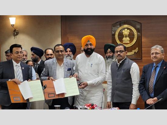 Punjab signs MoU with Indian Oil Corporation Limited; increased diesel margin to benefit PUNBUS, PRTC