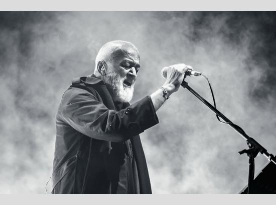 Lucky Ali enthralls music lovers at Omaxe World Street, New Chandigarh; See Pictures