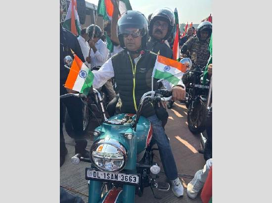MP Rajinder Gupta joins ‘Har Ghar Tiranga 2026’ bike rally led by Vice President in New Delhi
