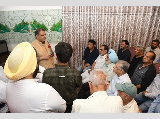 MP Sanjeev Arora secures Gurdev Nagar residents' support