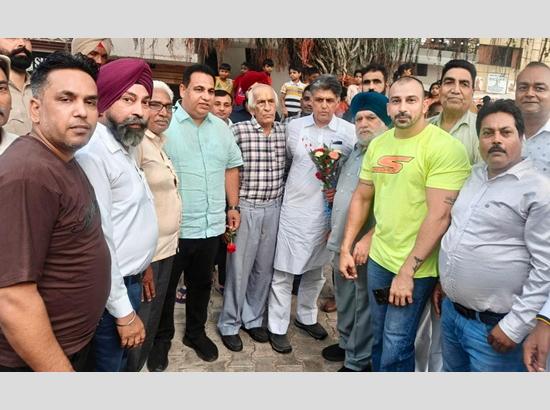 Chandigarh: MP Manish Tewari inaugurates CCTV cameras in Mauli Jagran area