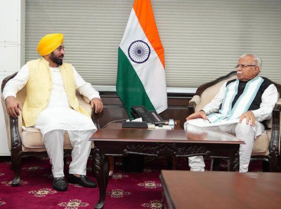 CM Mann calls on Union Minister Manohar Lal Khttar