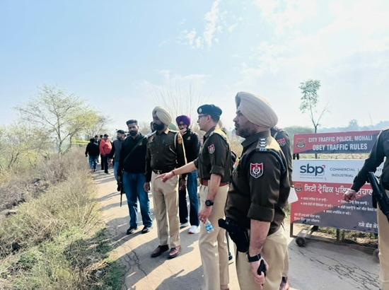 Gangster injured in retaliatory fire while trying to flee police custody in Dera Bassi; pistol recovered