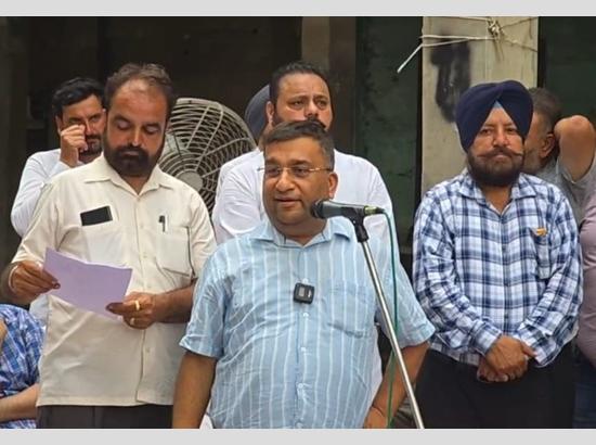 SAD's Mohit Gupta demands CM Mann's resignation, slams AAP for 'lawlessness' in Punjab  