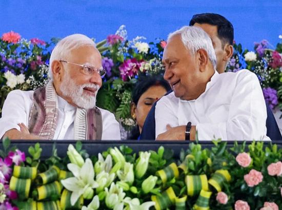 NDA's lead crosses 200 mark as Modi-Nitish magic blitzes Gathbandhan