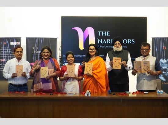 Nisha Luthra's Hindi Poetry book 'Uns' unveiled in multiple languages  