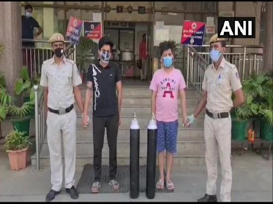 Two held for black marketing of oxygen cylinders in Delhi