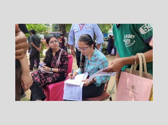 PGIMER Chandigarh doctors start 'Open OPD' at their protest site 