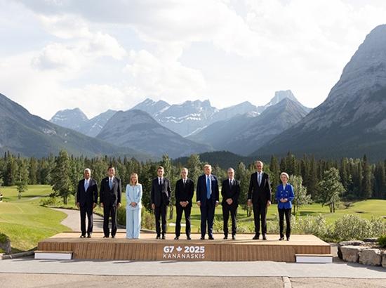 G7 leaders pose for family photo as Trump cuts short Canada visit amid Middle East tensions