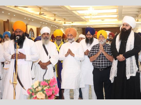 Sikh Community Marks PM Modi’s 76th Birthday with Special Ardas and Paath in Amritsar, Performs Sewa at Sri Harmandir Sahib