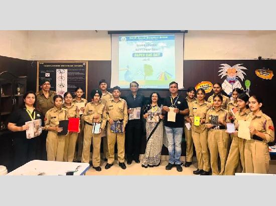 Ferozepur students lead Paper Bag Day with eco-friendly actions