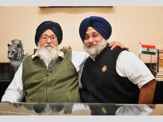 Sukhbir Badal pays emotional tribute to Parkash Singh Badal on his 3rd death anniversary, vows to serve Punjab