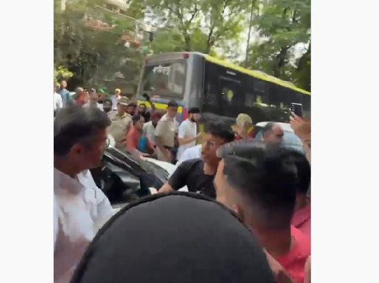 Delhi Minister Parvesh Verma loses cool, slaps man during road inspection;Watch Video