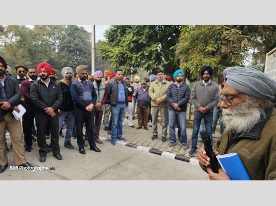 Lakhs of power sector workers protest privatization of power in Chandigarh ,UP ,Rajasthan - AIPEF