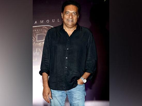 Actor Prakash Raj appears before ED