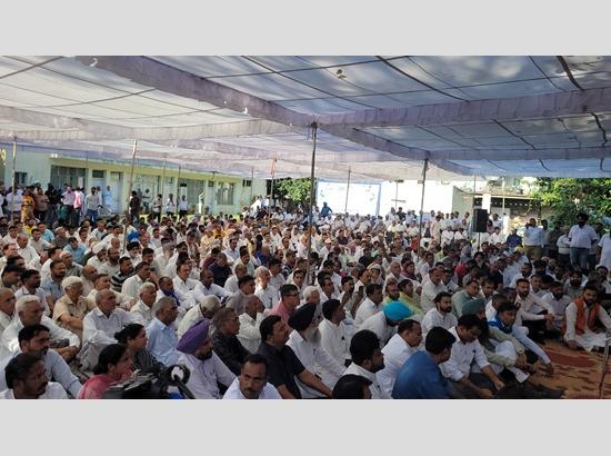 Mahapanchayat demands arrest of officers; High Court inquiry in IPS officer suicide case