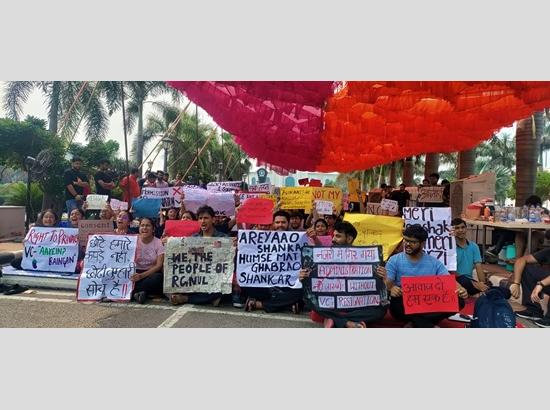 Patiala: RGNUL students' protest against V-C enters 3rd day; Priyanka Gandhi comes out in support