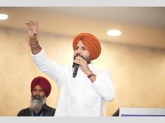 Raja Warring slams AAP and BJP as 'Two Sides of Same Coin' at 'Save Constitution' rally in Punjab