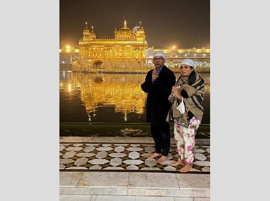 Rajya Sabha MP Rajinder Gupta pays obeisance at Golden Temple