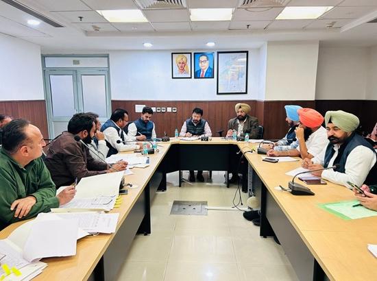 Pending matters of Improvement Trusts should be resolved immediately: Minister Dr. Ravjot Singh