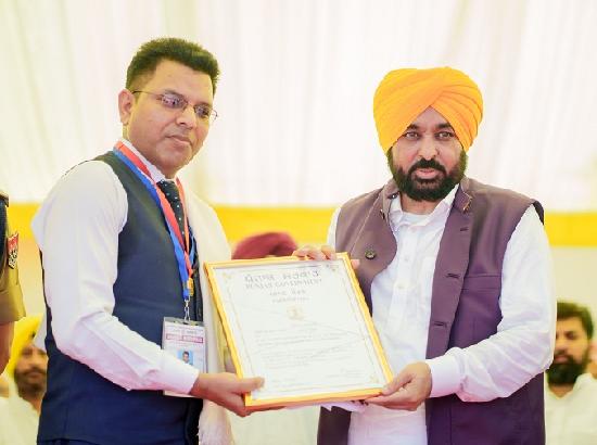 Punjab Government Bestows State-Level Award on Motivational Speaker Vinod Kumar