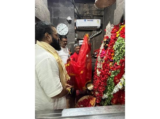 Rishab Shetty visits Mundeshwari temple in Bihar after 'Kantara: Chapter 1' success