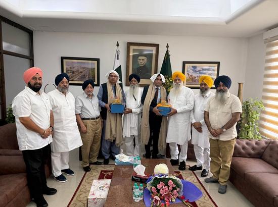 Breaking: SGPC delegation visits Pakistan Embassy to discuss issues concerning Sikhs