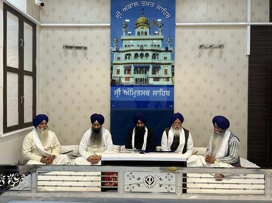 Sri Akal Takht Conclave issues key religious directives: VC Karamjit Singh, Jaswant Zafar, Virsa Valtoha and others given Tankhah after seeking pardon