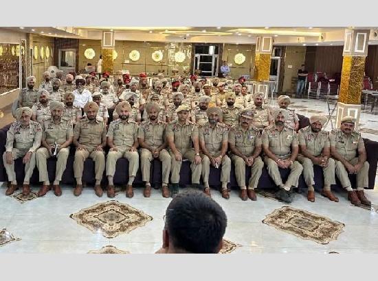 SSP Gurdaspur Reviews Police Preparedness, Prioritises Public Safety and Personnel Welfare 
