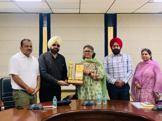 Punjab: State Transport Commissioner conducts Scientific Driving Training for VVIP drivers