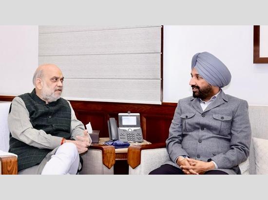 MP Satnam Sandhu meets Amit Shah, discusses Punjab and Sikh concerns