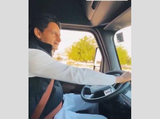 Haryana Leader Deepinder Hooda Drives his friend's  Mini Truck in USA. Shares video
