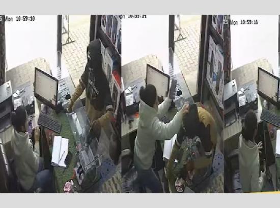 Fearless young woman takes on armed robber in Ludhiana, saves shop single-handedly; Watch Video