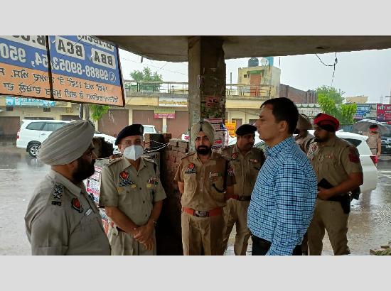 IG SPS Parmar and SSP Sandeep Sharma Lead Massive Search Drive in Nawanshahr