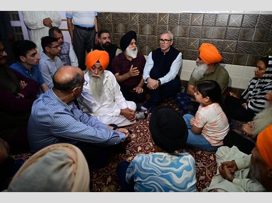 Omar Abdullah, LG Manoj Sinha visit Sikh victims' families in Poonch after India-Pakistan ceasefire 