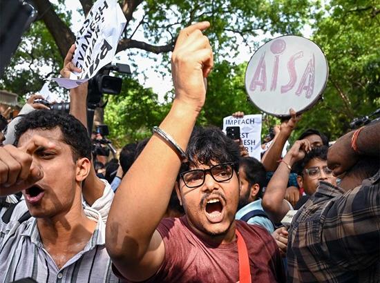 Delhi: AISA, other groups hold protest march demanding CEC's resignation