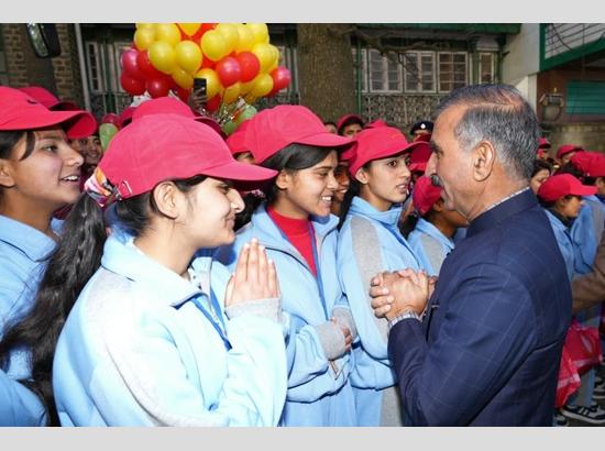 Himachal CM Sukhu flags off 10-day exposure tour for 'Children of the state'