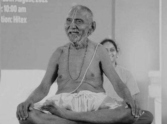 Padma Shri awardee, Yoga Guru Swami Sivananda passes away at 129 in Varanasi
