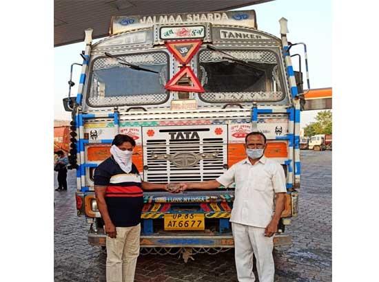 Tata Motors provides holistic support to truck drivers and fleet operators during Corona crisis
